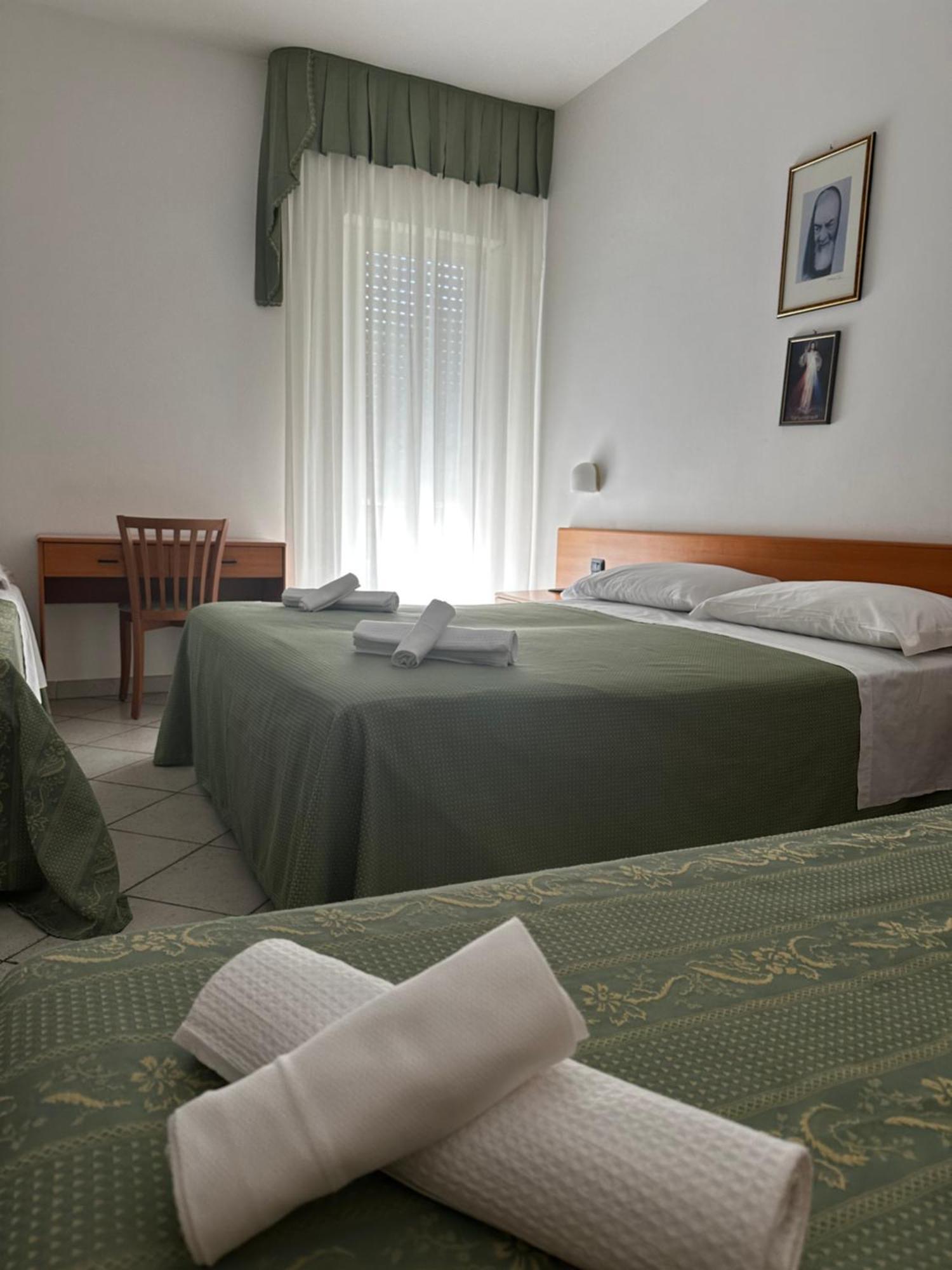 Hotel San Francesco Сан-Джованни-Ротондо Экстерьер фото